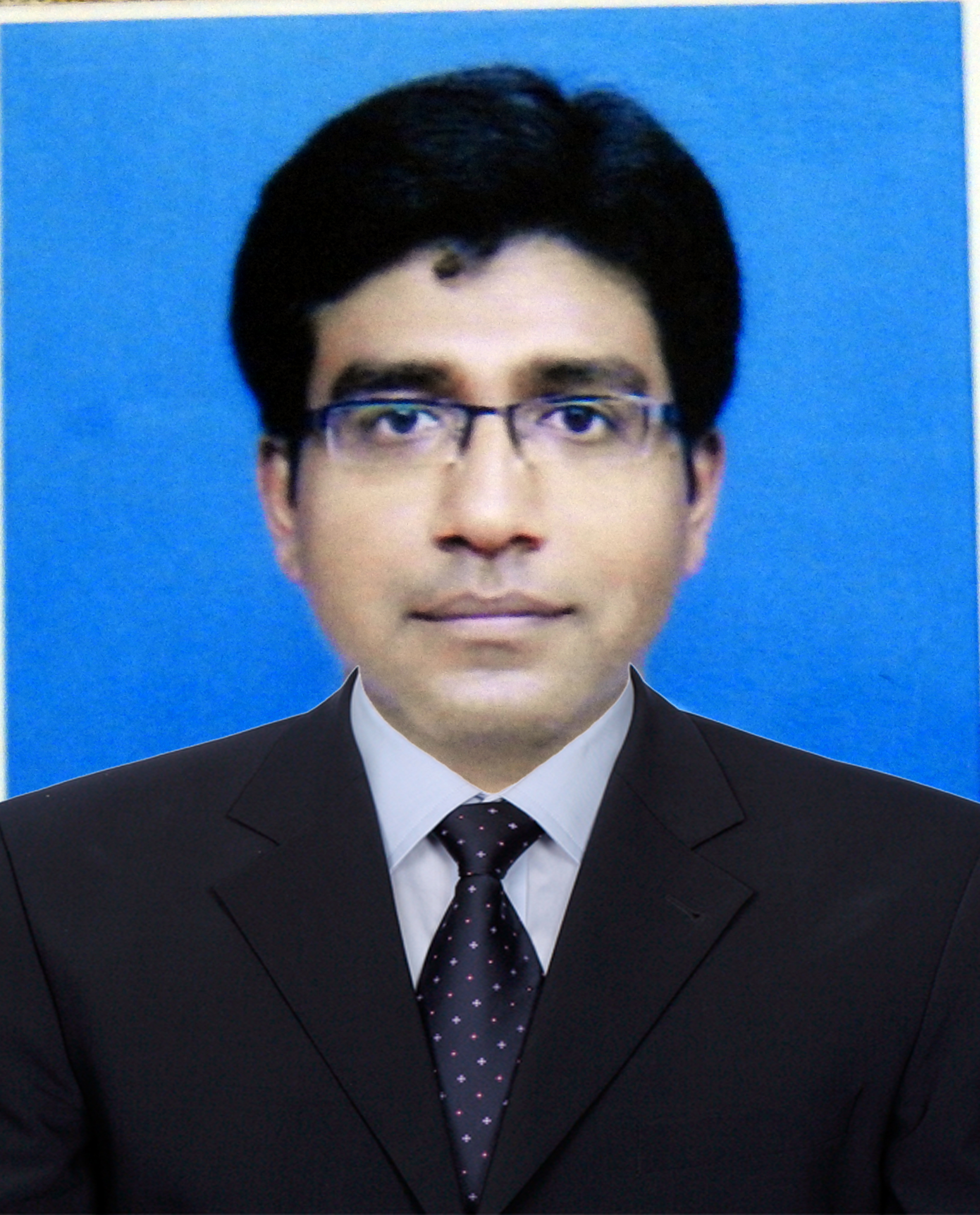 Dr. Mainak Chakraborty